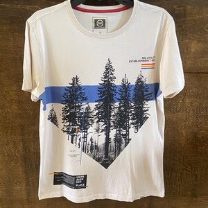 Men's Off-White Graphic Crewneck T-Shirt. Mountain Climbing - RIG Utility, sz L